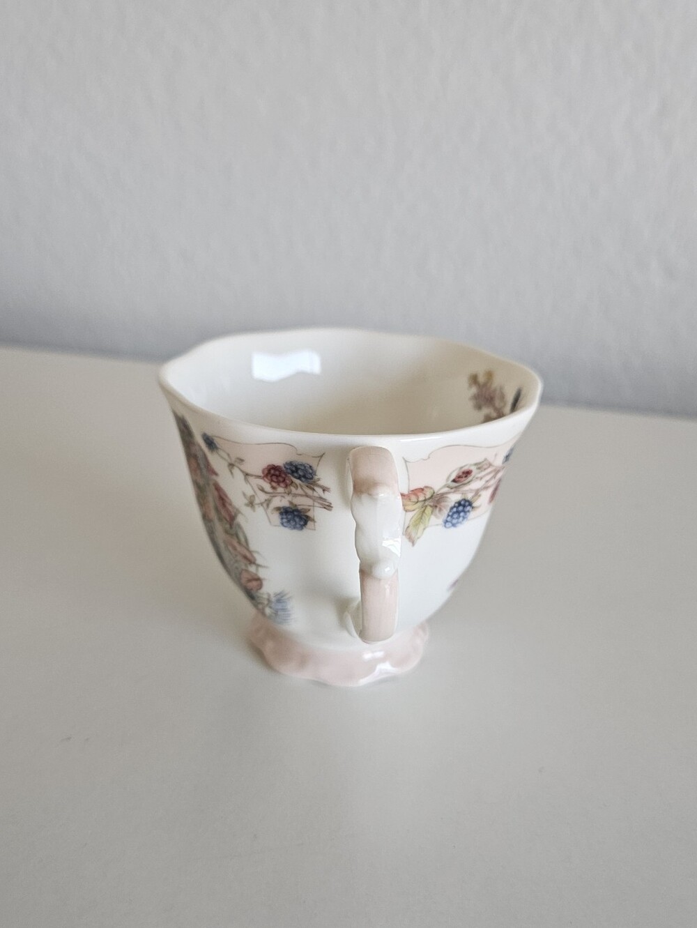 Brambly Hedge By Royal Doulton Autumn 3-Piece Bone Mini Tea Cup Set Plate Mug - Picture 11 of 12